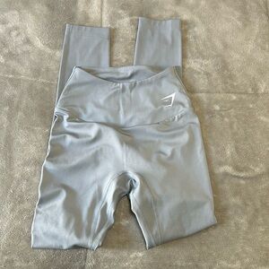 NWOT gray gumshark leggings